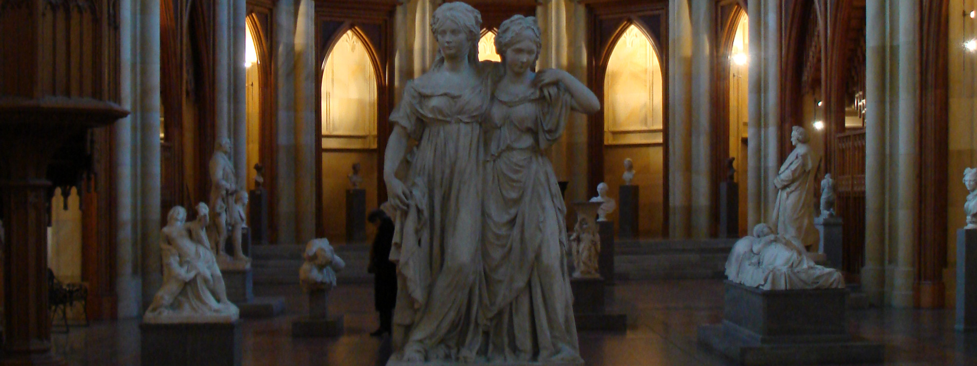 top-carousel-princesses-monument